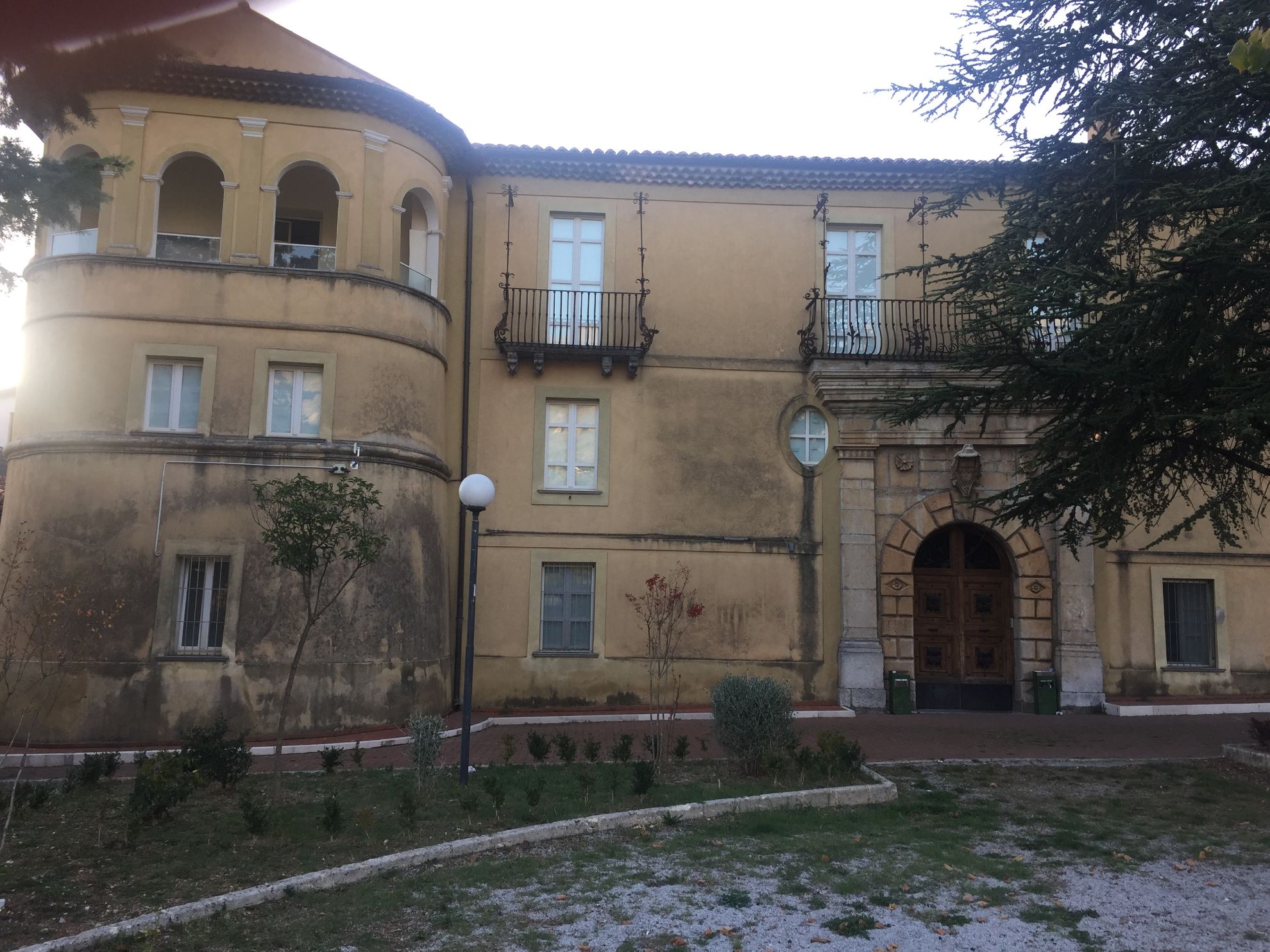 Il centro storico-Palazzo Corrado