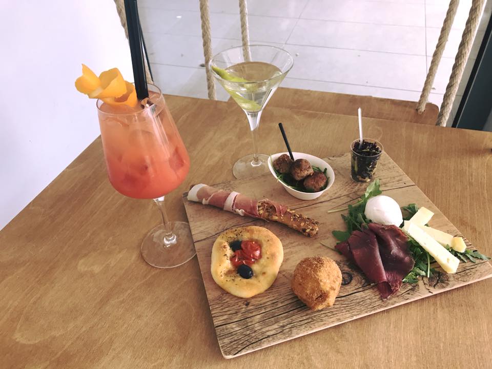 Area Arte Bianca food & beverage
