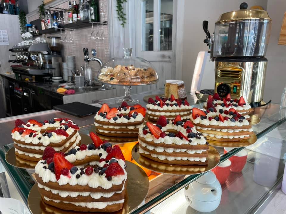 Area Arte Bianca food & beverage