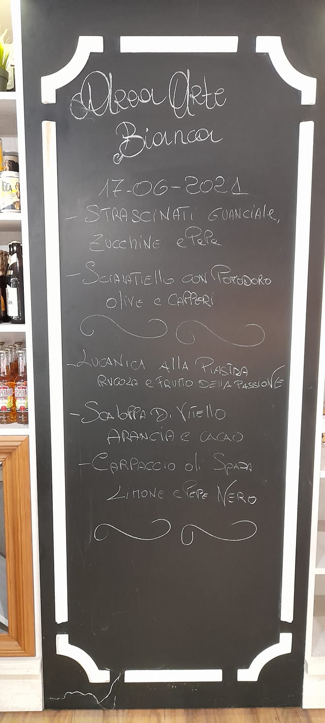 Area Arte Bianca food & beverage