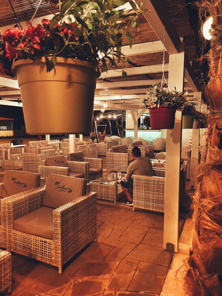 Smitherson gastrobar & spirits