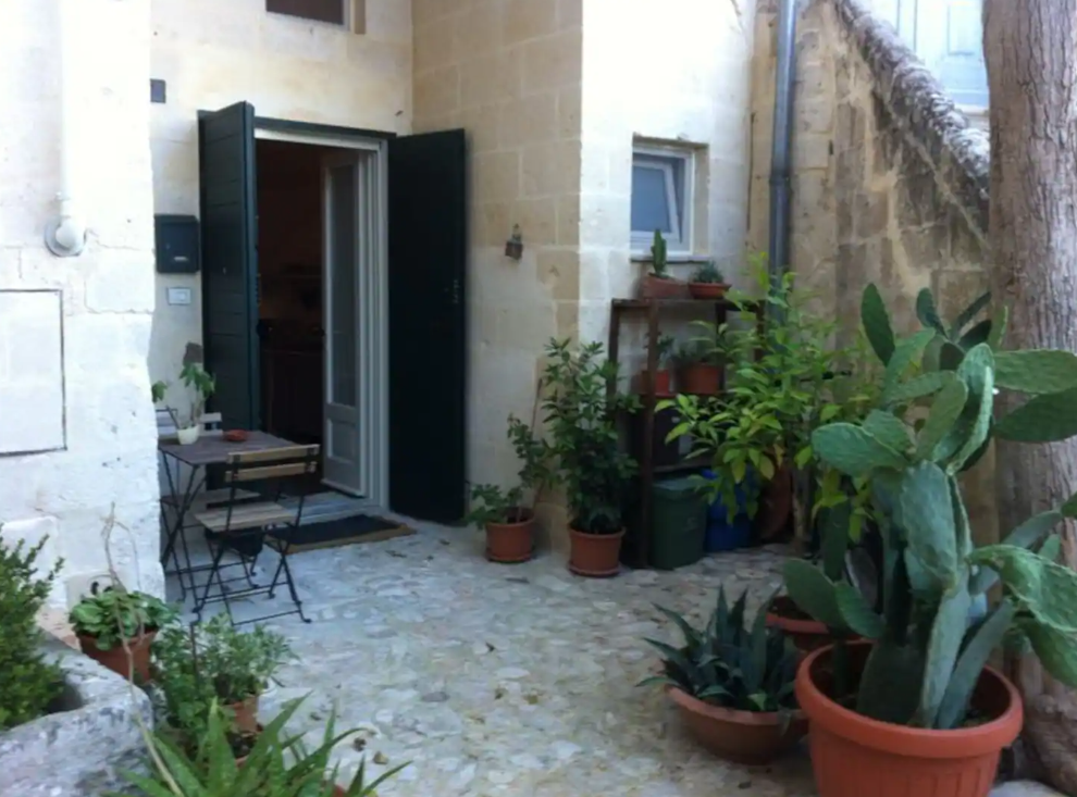 Il Sasso sotto l'Albero