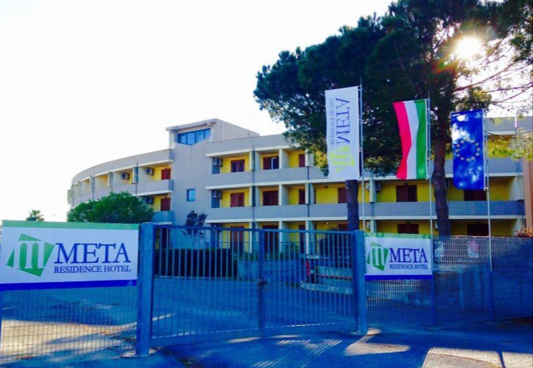 Meta Residence Hotel
