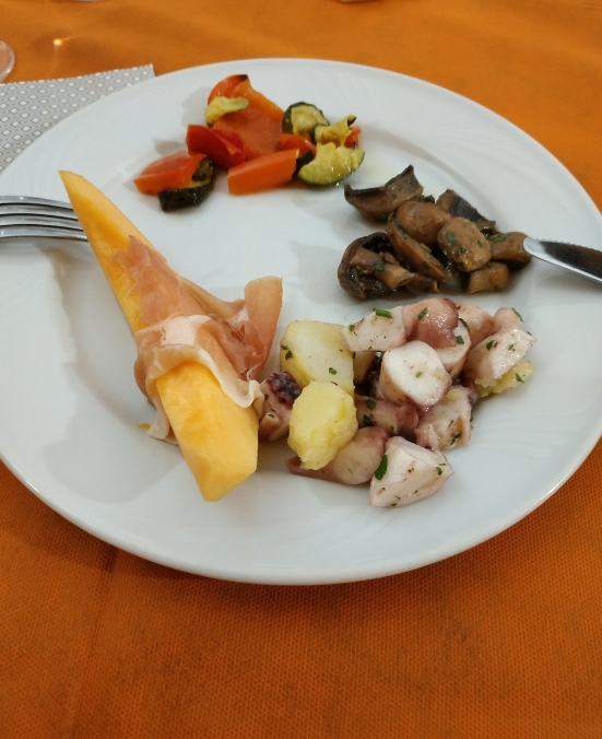 Meta Residence Hotel