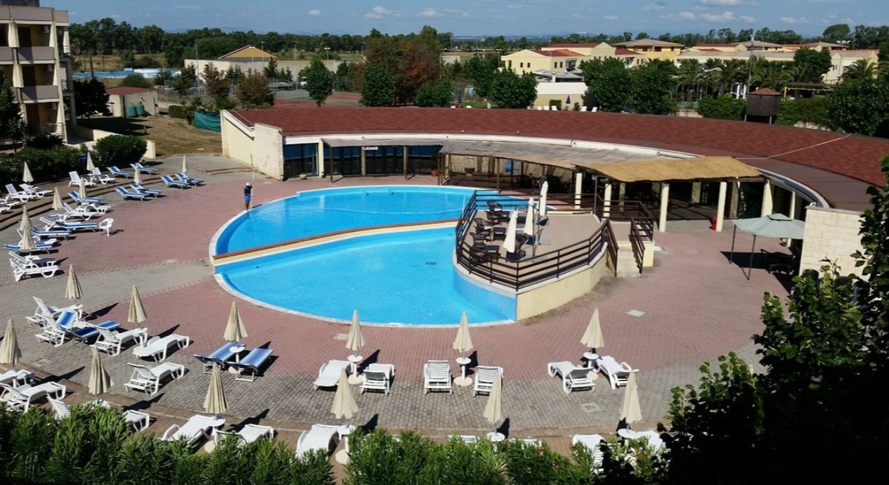 Meta Residence Hotel