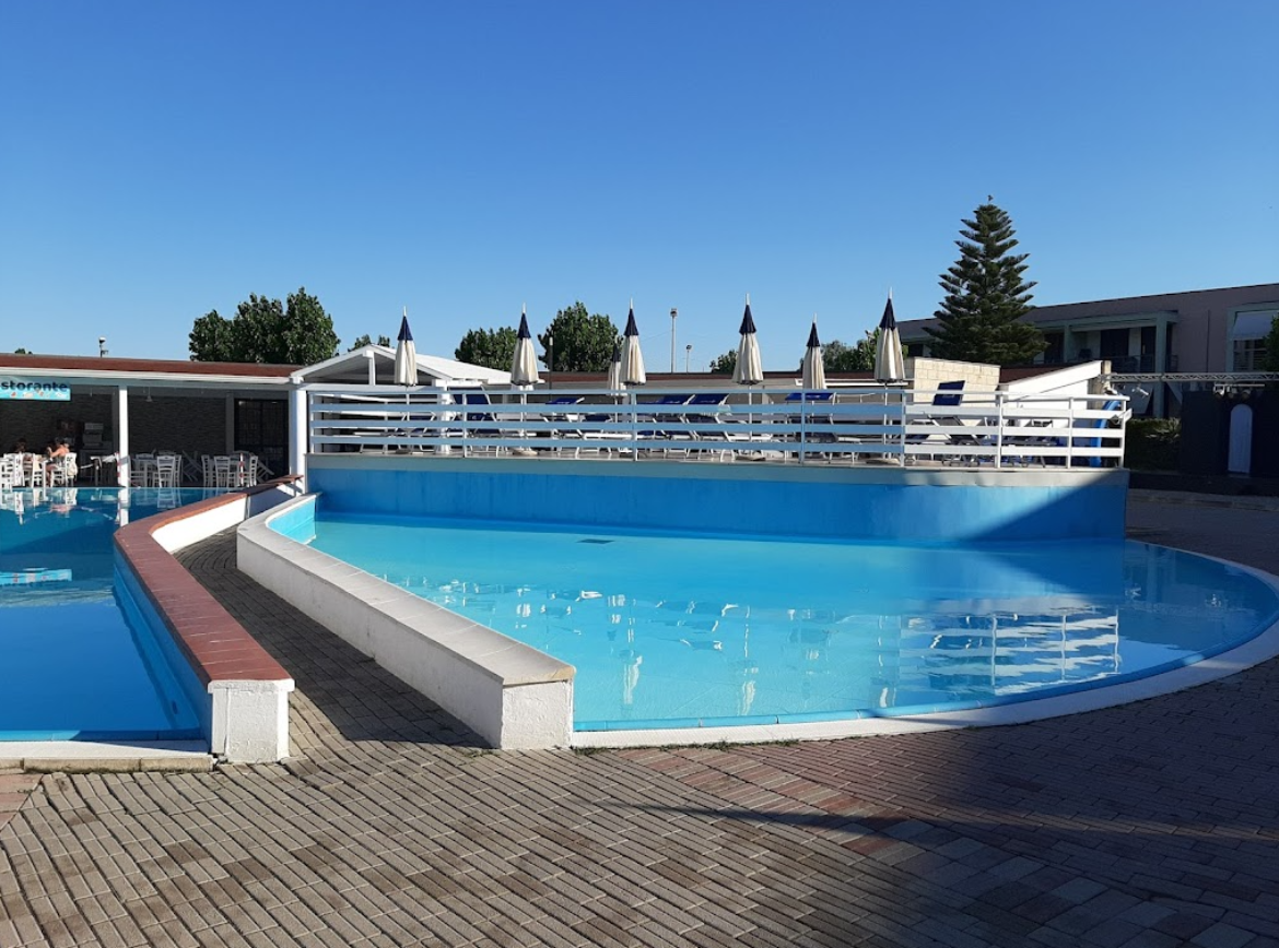 Meta Residence Hotel