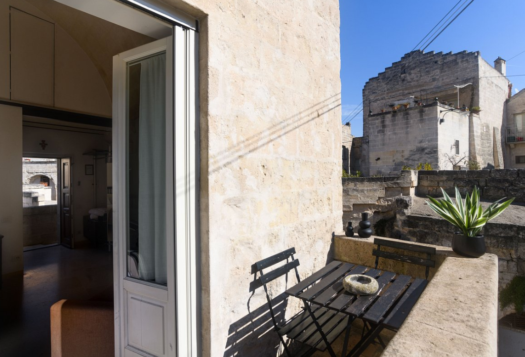 Le Malve Cave Retreat