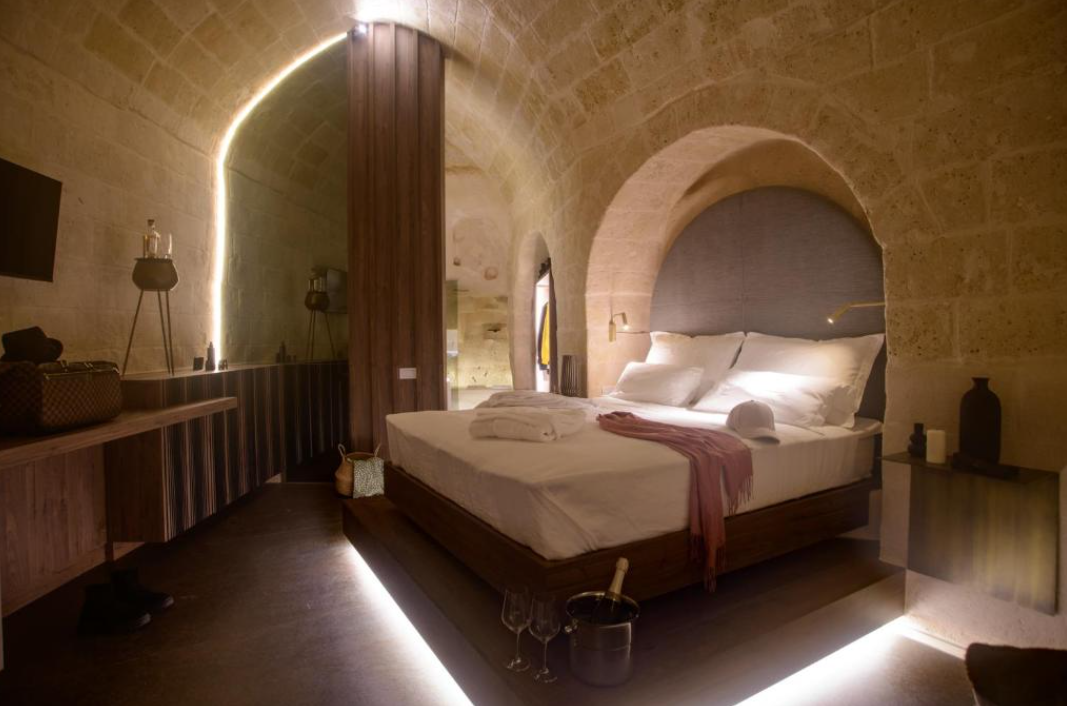 Le Malve Cave Retreat