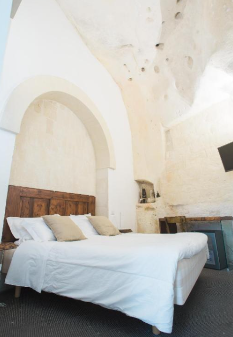 Le Malve Cave Retreat