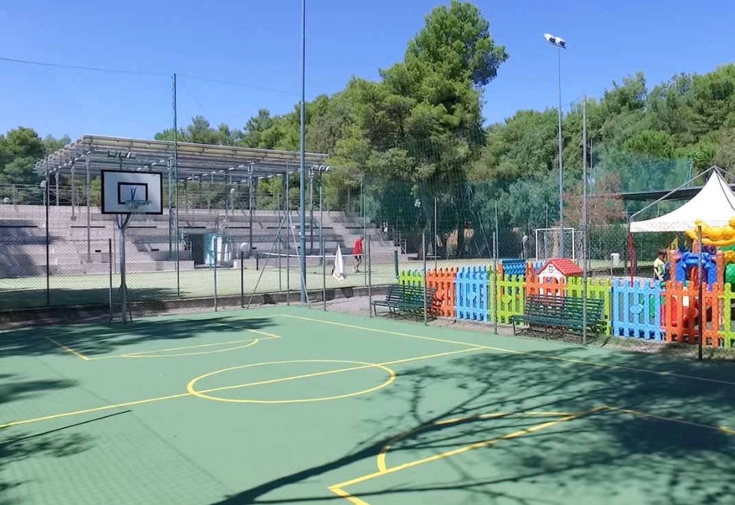 Castroboleto Village